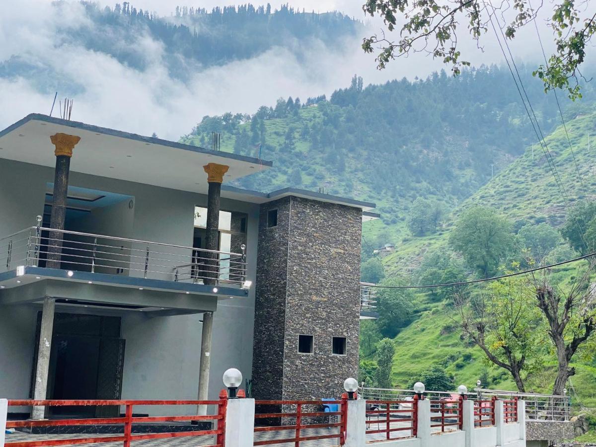 River Garden Hotel And Resort Naran Exterior photo
